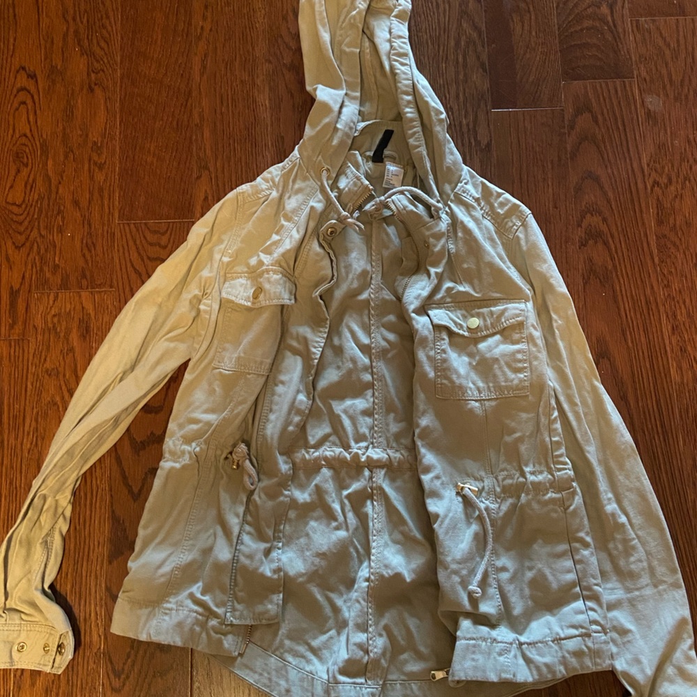 Cargo pocket hooded spring jacket